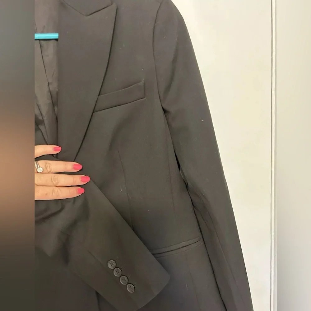 Express 2 piece suit, Black Jacket size 8, Skirt Size 12 - Picture 4 of 8